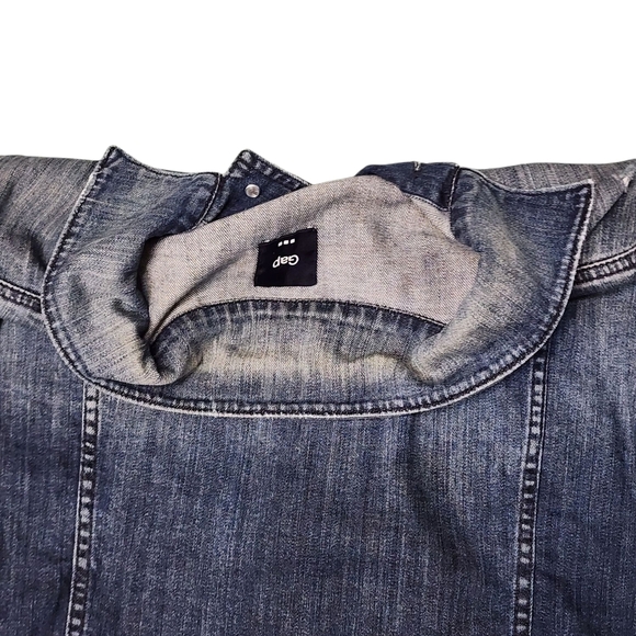 GAP Jean Jacket - Picture 7 of 7